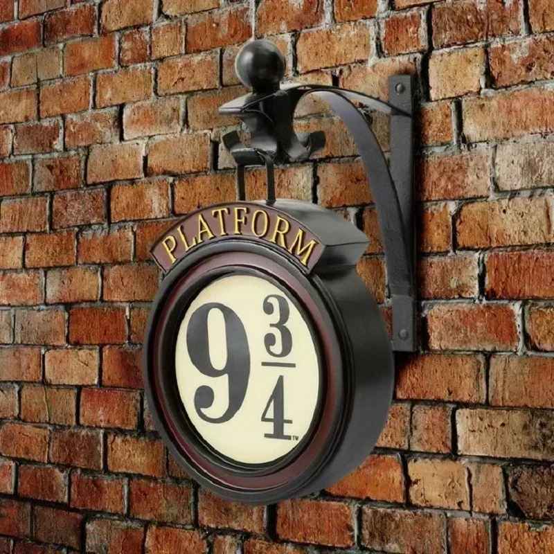 Harry Potter Platform 9¾ LED Night Light – Wall Lamp