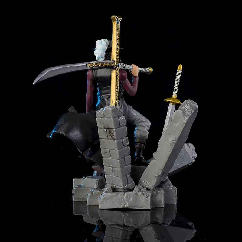 Dracule Mihawk Figure – One Piece Action Figure Collectible