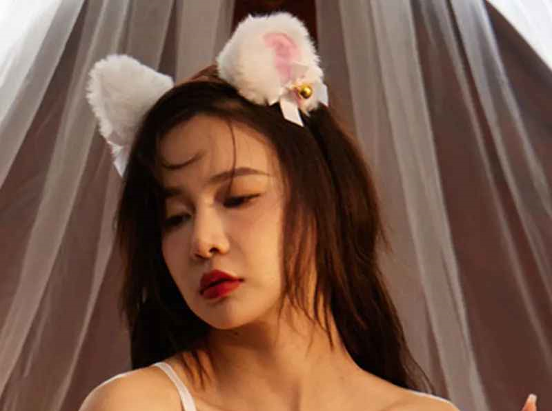 Cute Fluffy Cat Ears Headband with Bells – Kawaii Cosplay Hair Accessory for Women & Girls