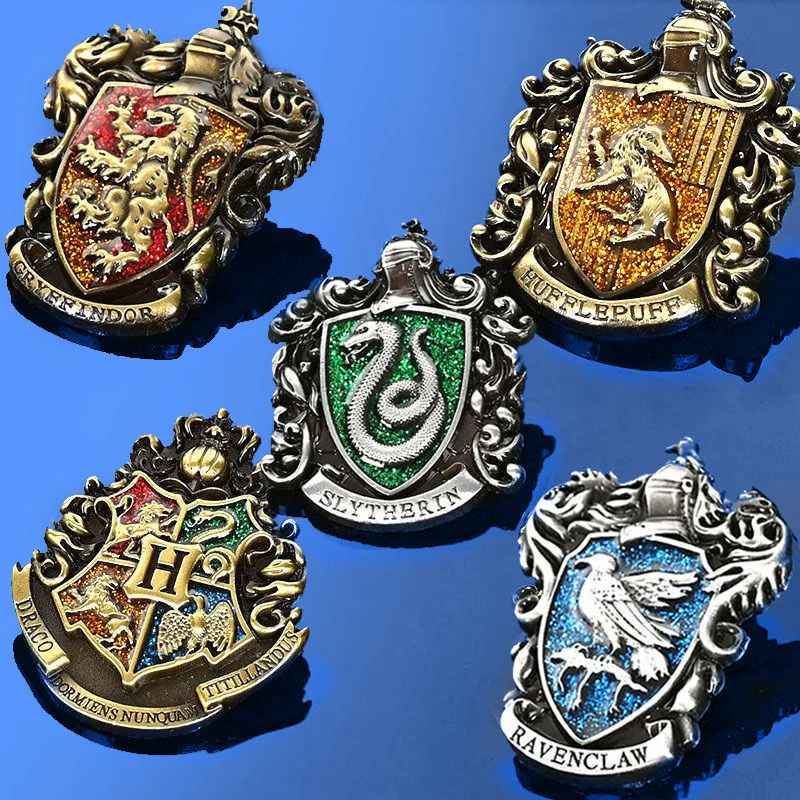 Harry Potter House Crest Brooch Pins – Hogwarts, Gryffindor, Slytherin, Ravenclaw, Hufflepuff Metal Badge Souvenir