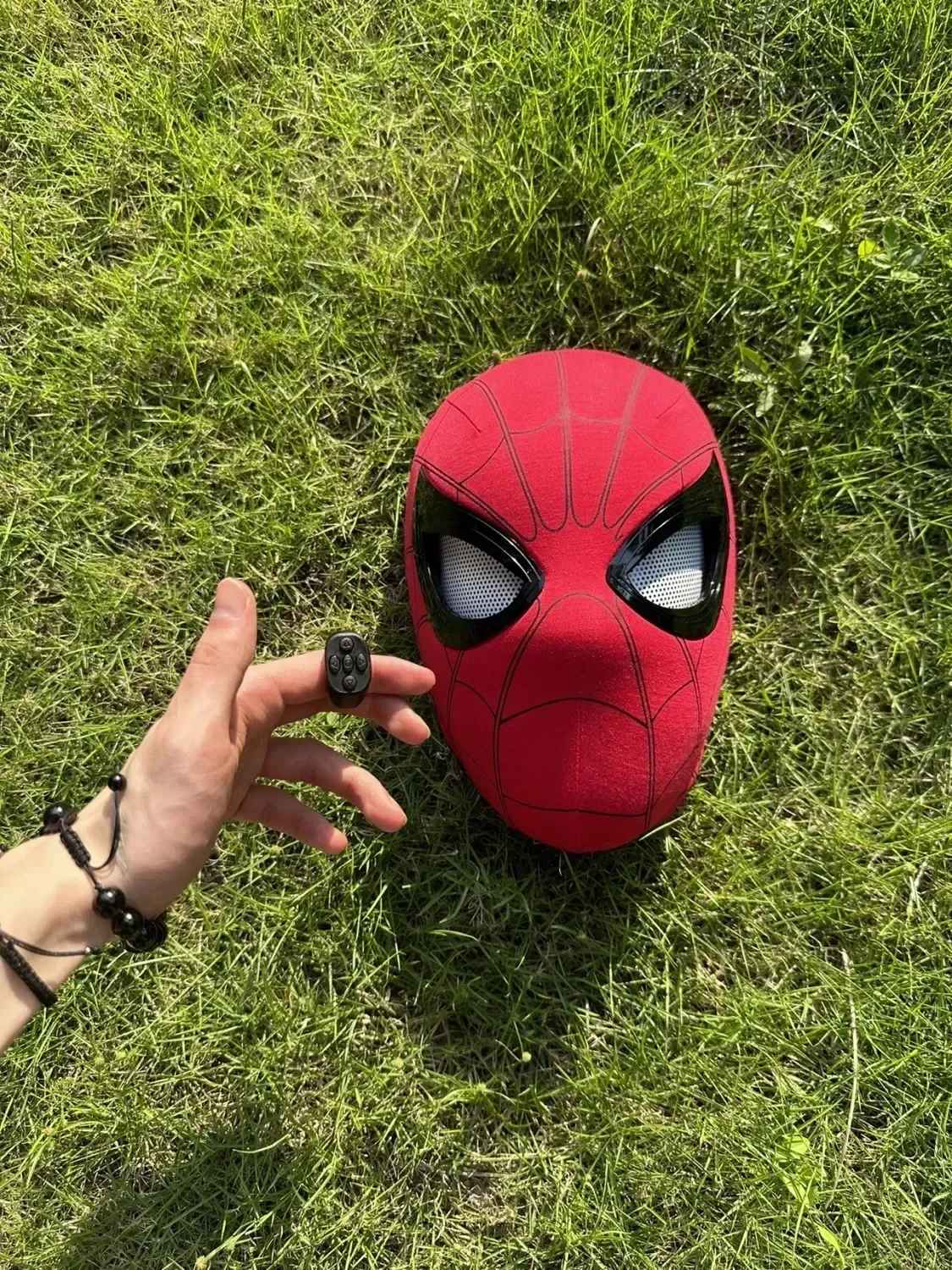 Spider-Man Cosplay Head Mask – 1:1 Scale (Life-Size) with Moving Eyes – Electronic & Manual Versions