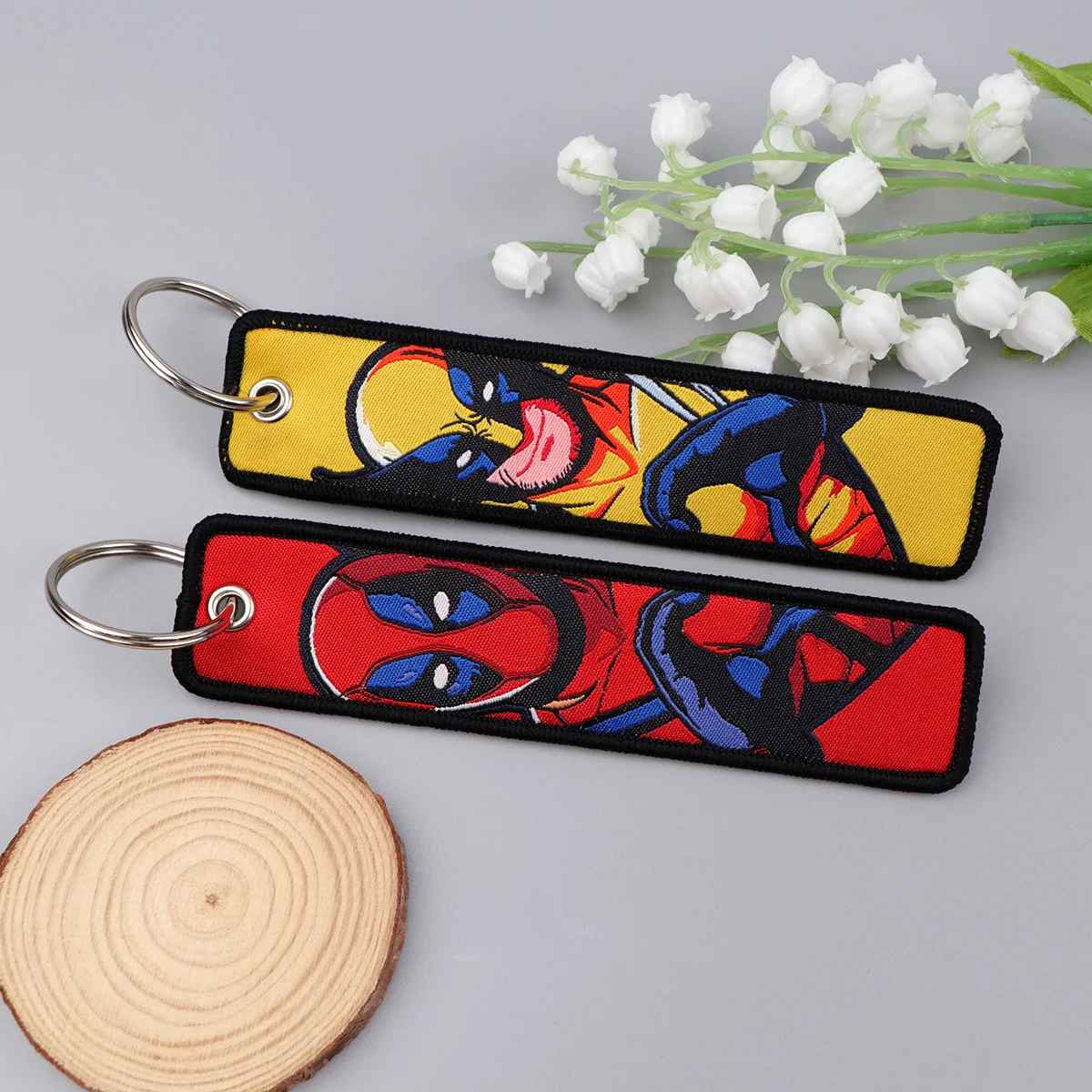 Marvel & DC "Multiverse Legends" Embroidered Keychain Set