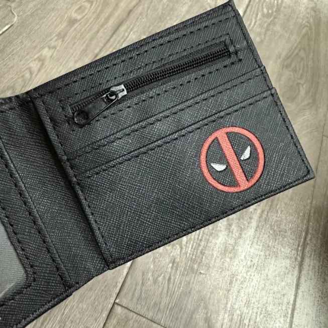Marvel Avengers Deadpool Anime Foldable Wallet – Stylish Men’s & Children’s Card Holder