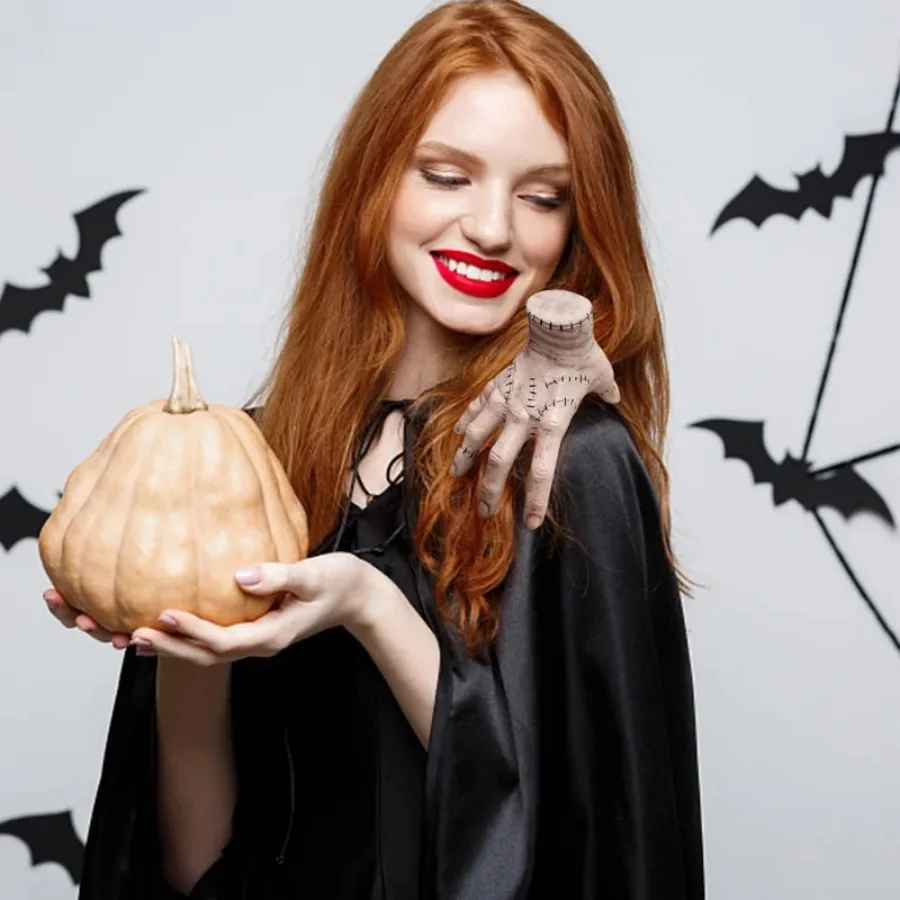 Thing, The Loyal Assistant: Wednesday / Addams Family Hand Figure!